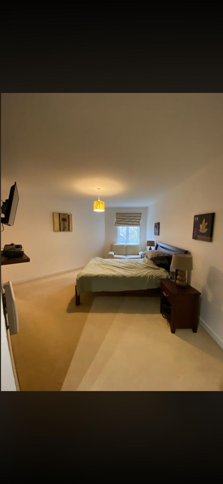 Clean student bedroom after College Clean