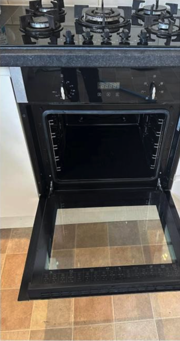 Oven after deep cleaning — angle 2